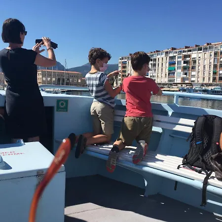 Au Coeur Du Vieux Toulon: Renovated Calm Oasis With Elevator Apartment *